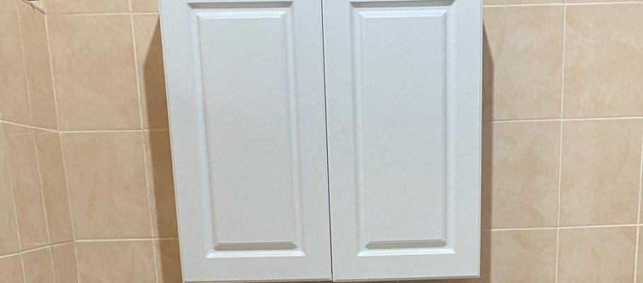 Bathroom cabinet